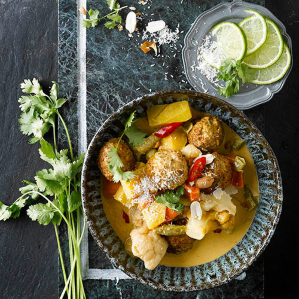 red thai curry with greenway Mediterranean balls